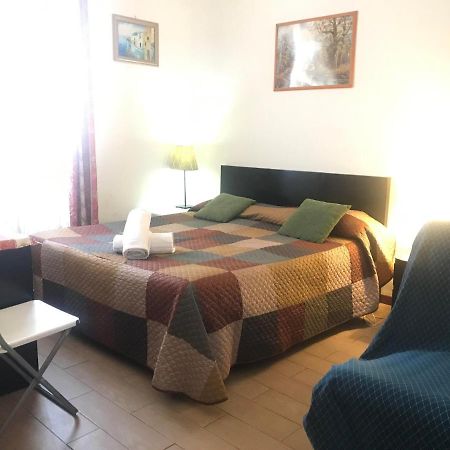 Bed and Breakfast Casa Dell'Amicizia Рим Экстерьер фото