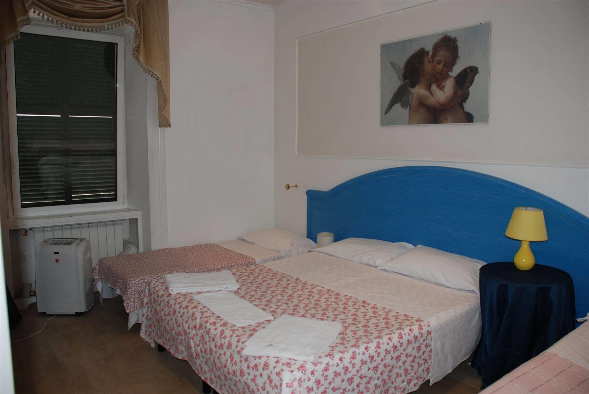 Bed and Breakfast Casa Dell'Amicizia Рим Экстерьер фото