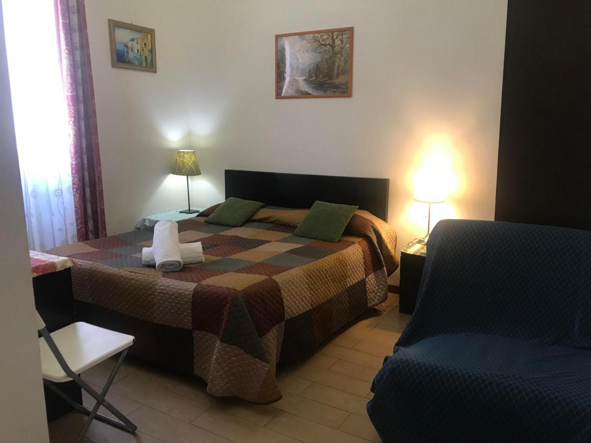 Bed and Breakfast Casa Dell'Amicizia Рим Экстерьер фото